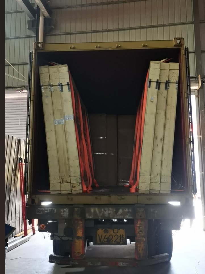 Press Release: Whale Sports Ships Padel Courts to South Africa, Boosting Global Expansion in 2025